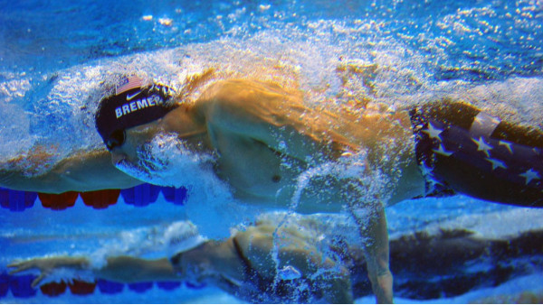 游泳館為什么要用泳池專用除濕機？