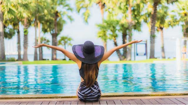 室內游泳池，室外游泳池，冬天該怎么維護游泳池？