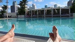 小區泳池改造成恒溫泳池要多少錢？